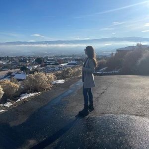 Meet your Posher, Gisella